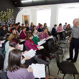 Rolf Gollob (International Projects in Education/PHZH) teaching a seminar on competence oriented teaching. Chișinău (Republik Moldau)
