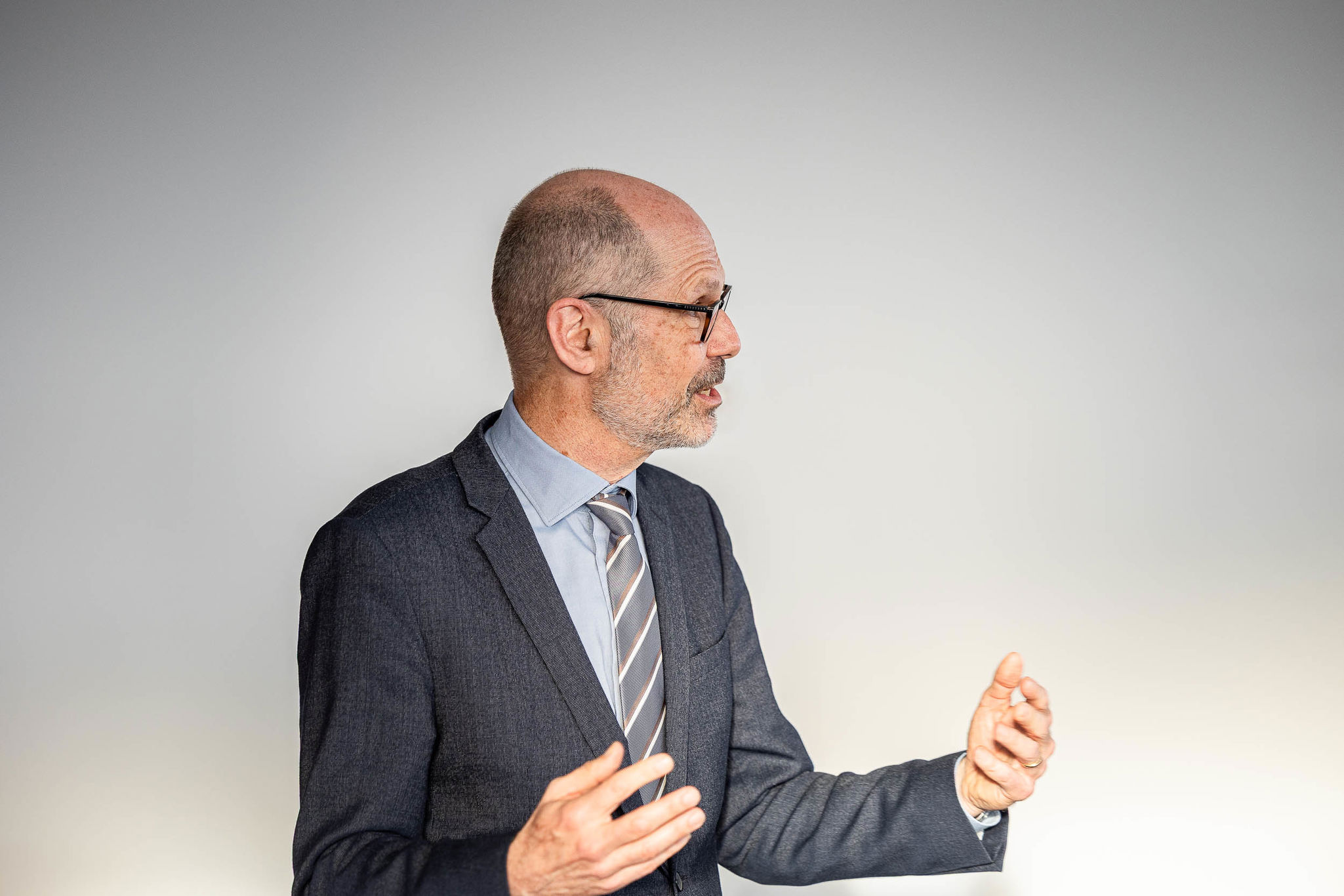 CHRISTIAN-KREBS-PHOTOGRAPHY_PHZ-Diplomfeier-20.03.2025_Online-15