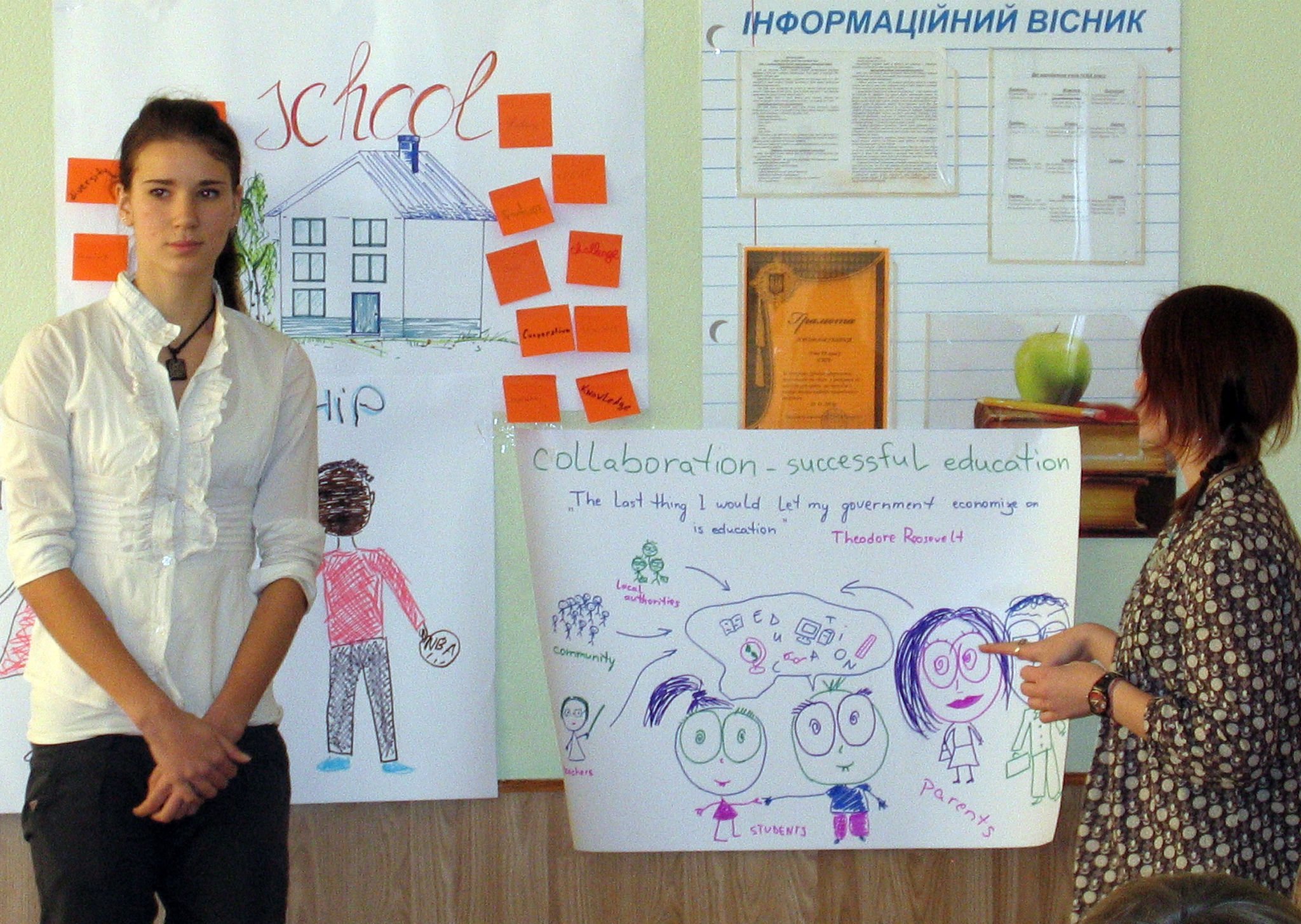 Präsentation in einer Schule in der Nähe von Kiew.jpg