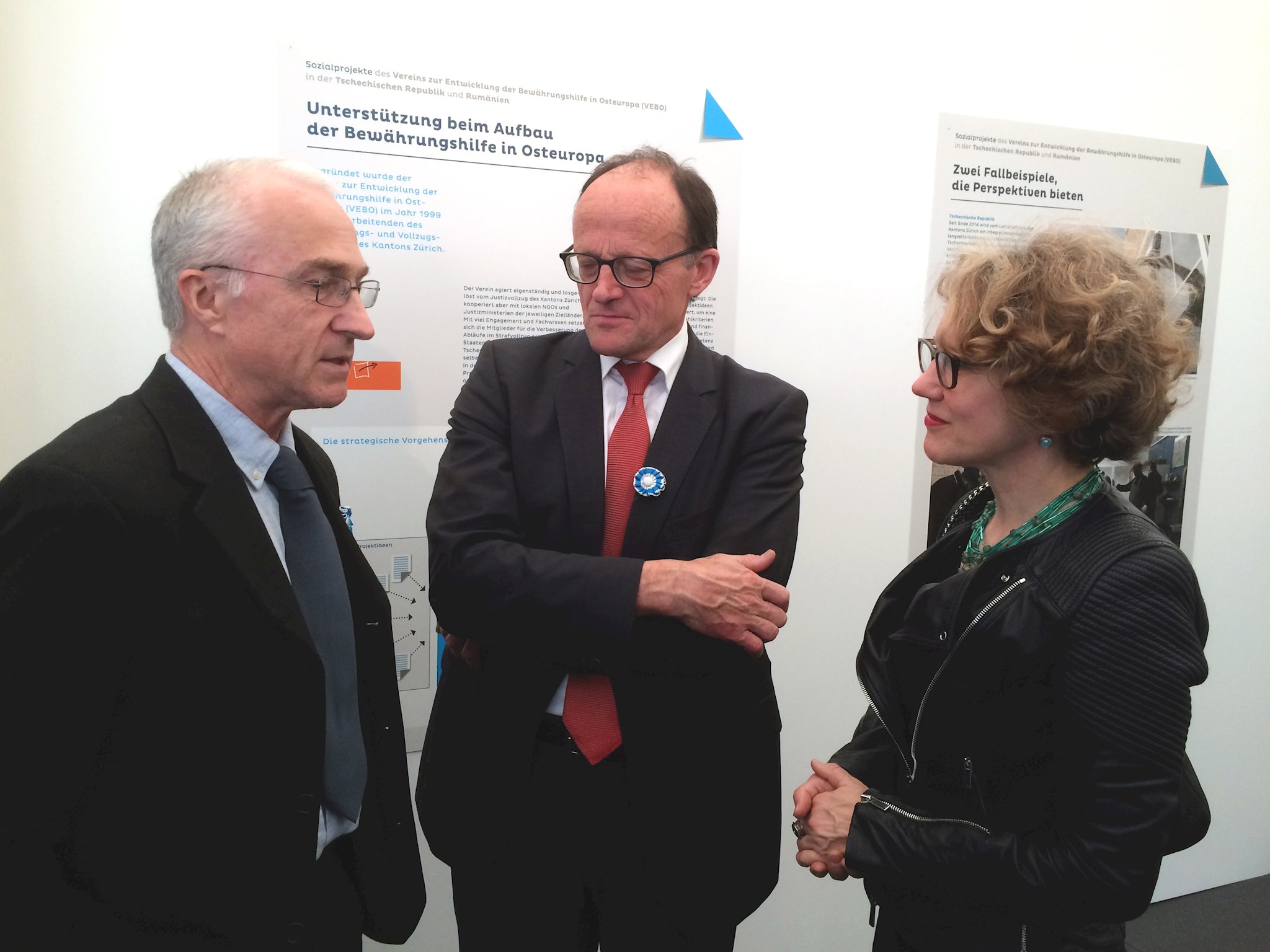 Besuch der Kantons- und Stadtregierung Zürich an der Ausstellung der Bldungsprojekte des Zentrums IPE der PH Zürich 
