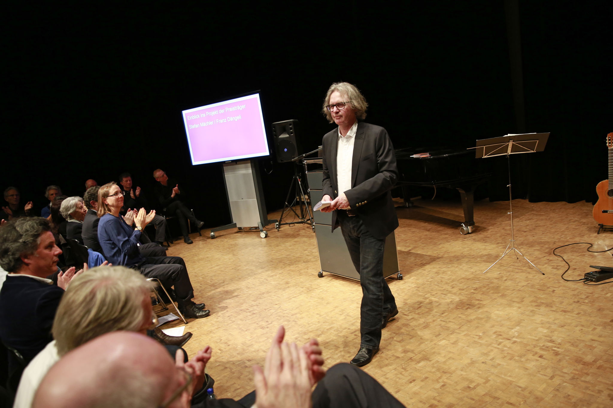 Franz Dängeli, stellvertretend für das prämierte Theaterprojekt «act-back»