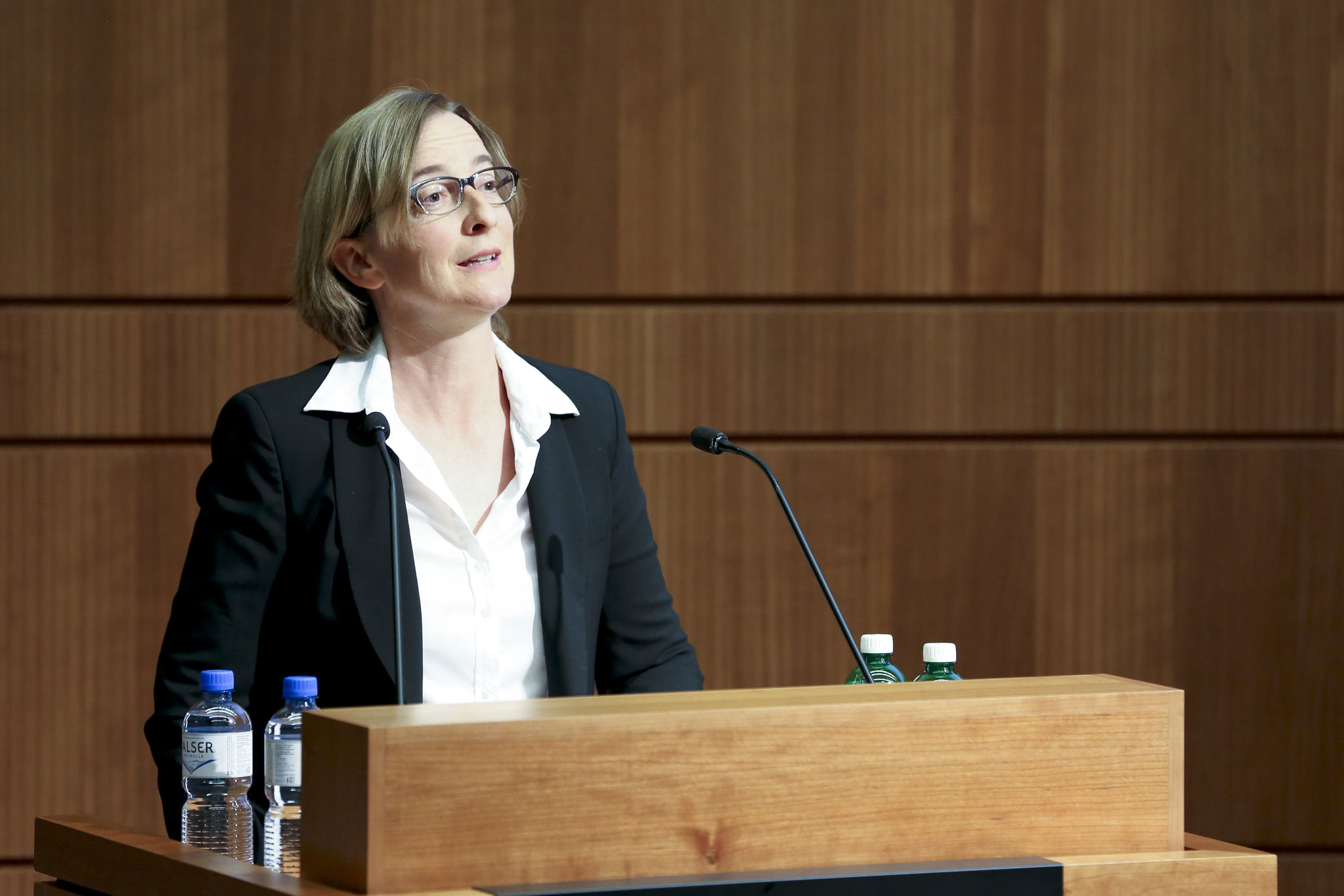 Die Abteilungsleiterin Primarstufe, Annette Landau